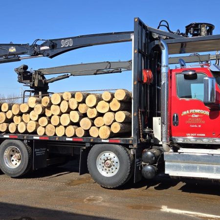 Lemco 950 Right Hand Side on logging truck 4-2025 cropped